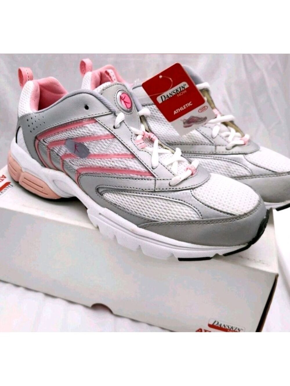 Danskin Athena White/Pink Women's 11M Walking Sneakers Athletic Shoes NIB $59